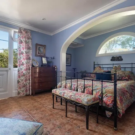 Santa Barbara Вилла
